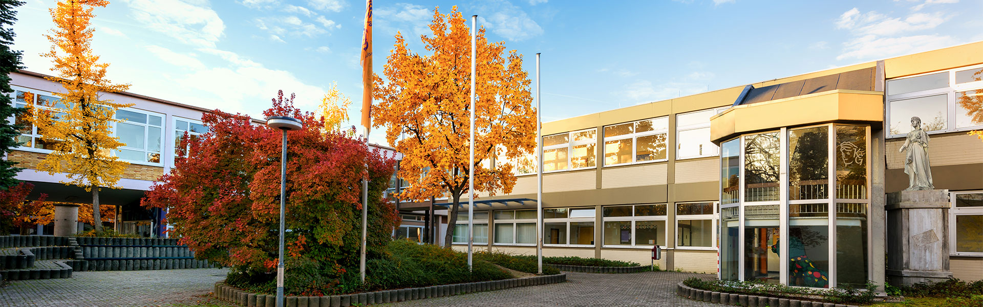 Herzlich Willkommen am Karolinen-Gymnasium Frankenthal
